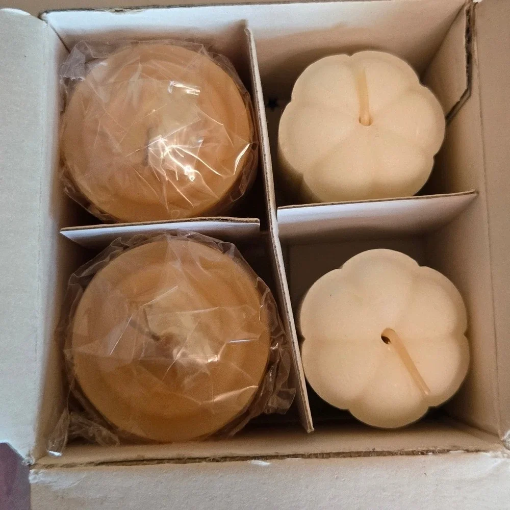 Holiday Candle Lot Wax Melts, Tea‎ Lights, & Votives - Balsam Pine Peppermint